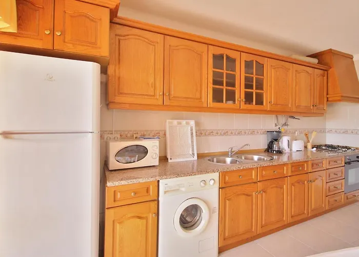 2 Quartos, Varanda Refeicoes, Prestige For ラゴス