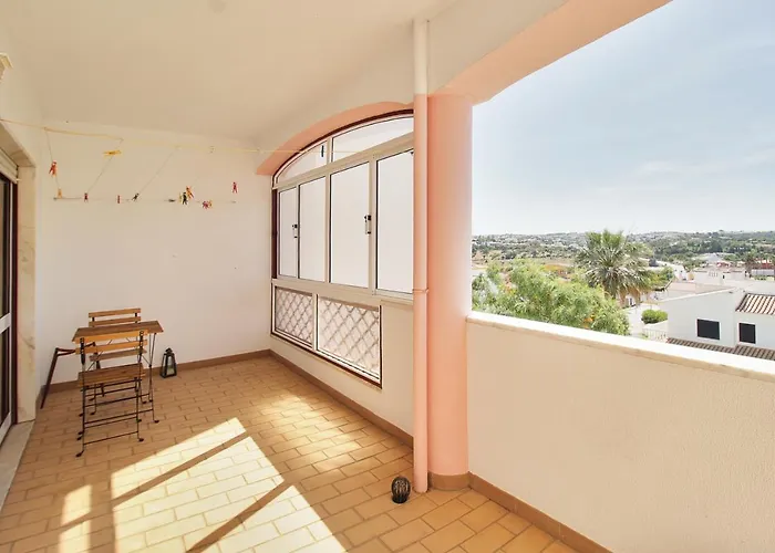 アパート 2 Quartos, Varanda Refeicoes, Prestige For ラゴス